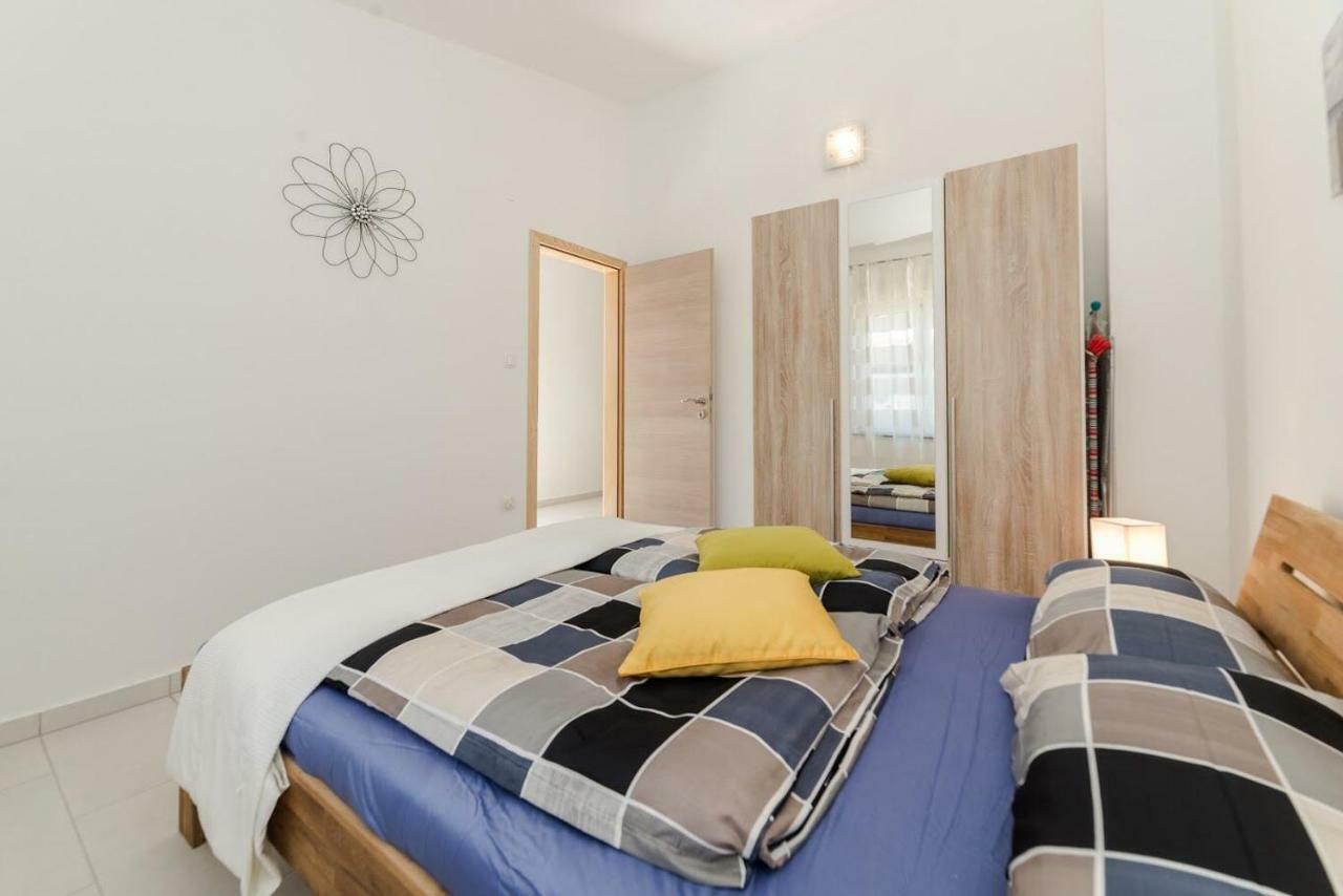 Apartments Vam Vir Exterior photo