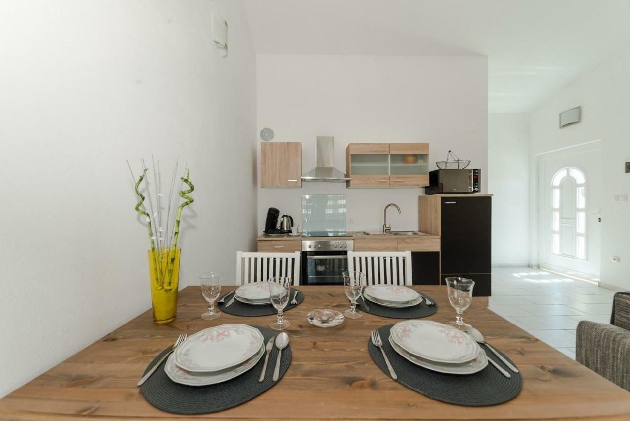 Apartments Vam Vir Exterior photo