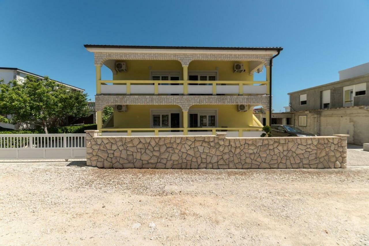 Apartments Vam Vir Exterior photo
