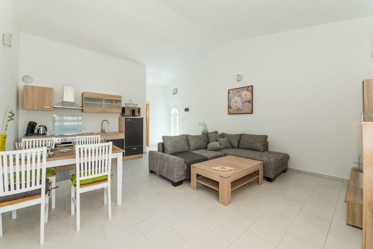 Apartments Vam Vir Exterior photo