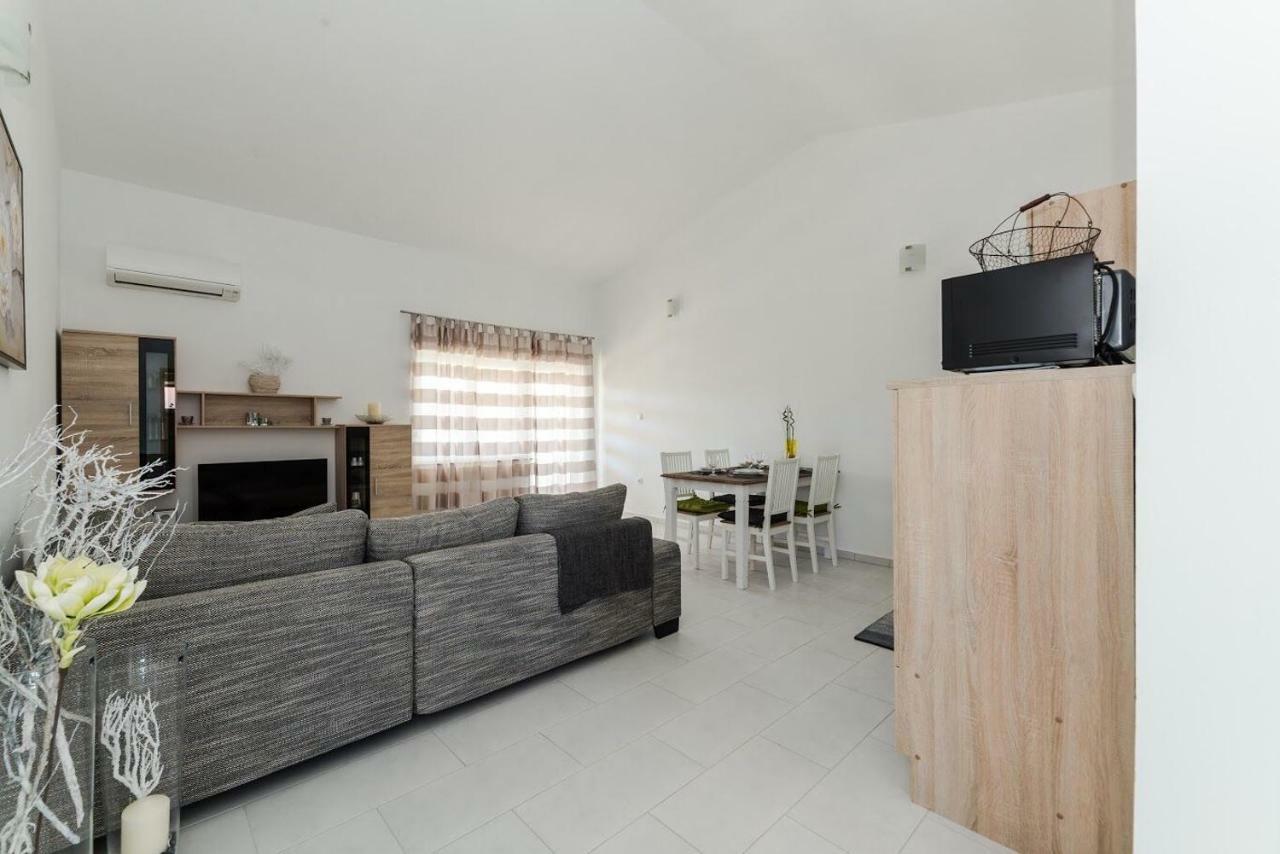 Apartments Vam Vir Exterior photo